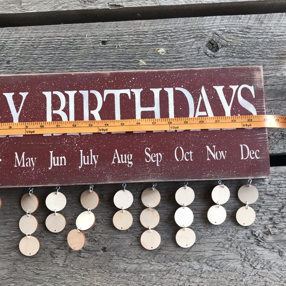 Family Birthday Sign Red - Picture 3 of 4